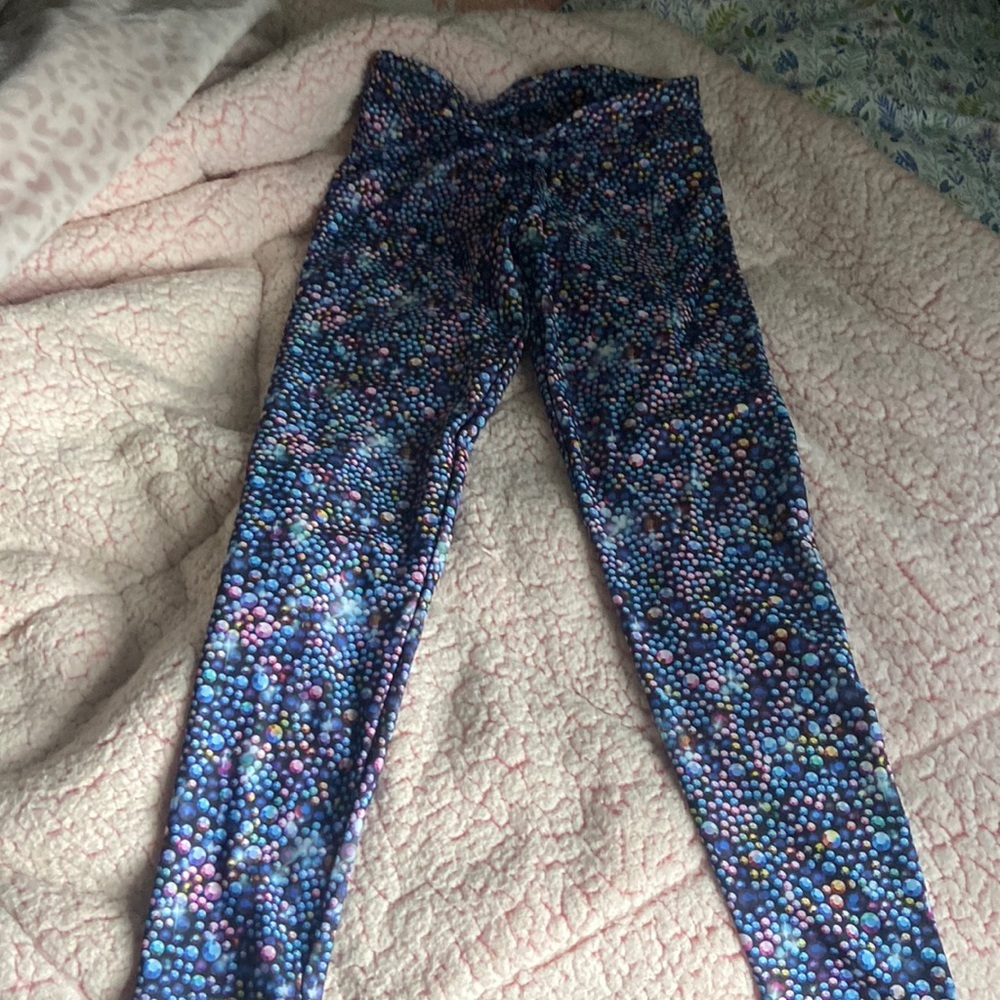 GIRLS LEGGINGS ALL BLING.